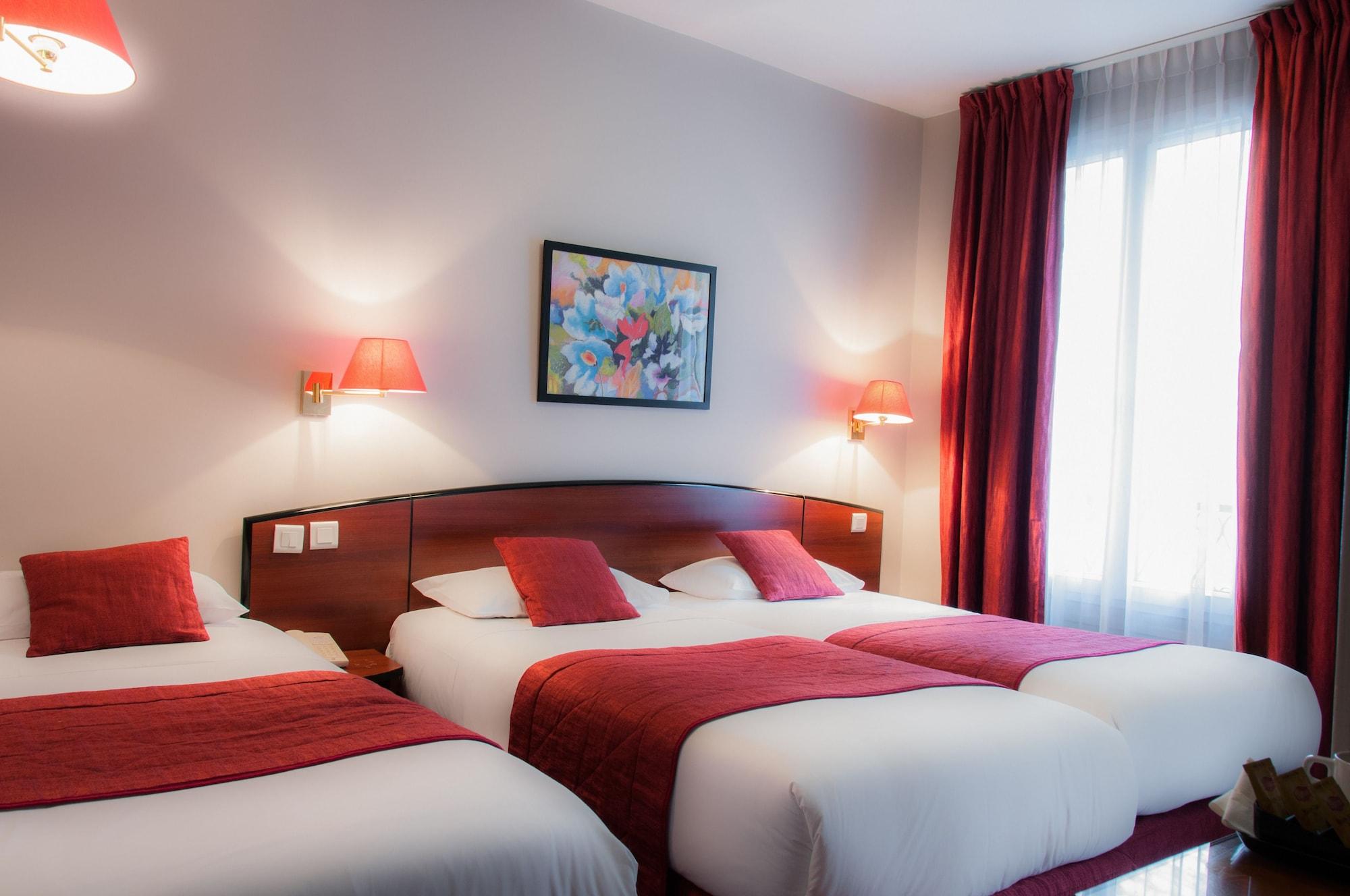 Des Deux Avenues Hotel Parijs
